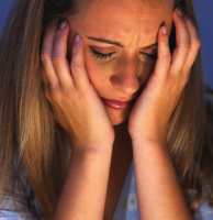 �؋��ԍς̔Y�݁B�M�C�s�ō������E�C�Ӑ����E���Ȕj�Y�E�l�Đ�������